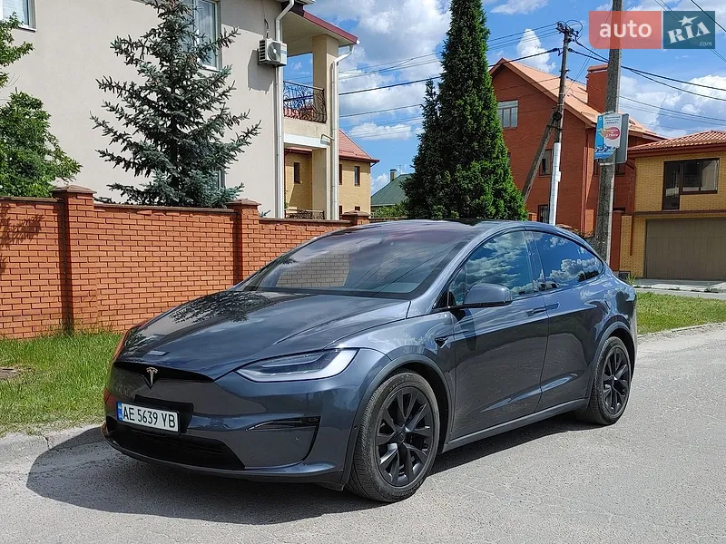 Tesla Model X