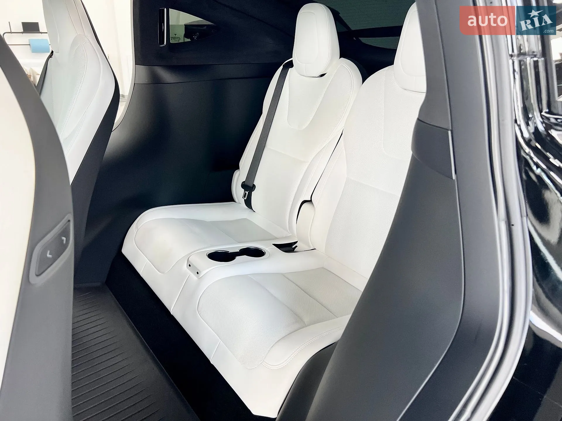 2022 Tesla Model X - мініатюра 21