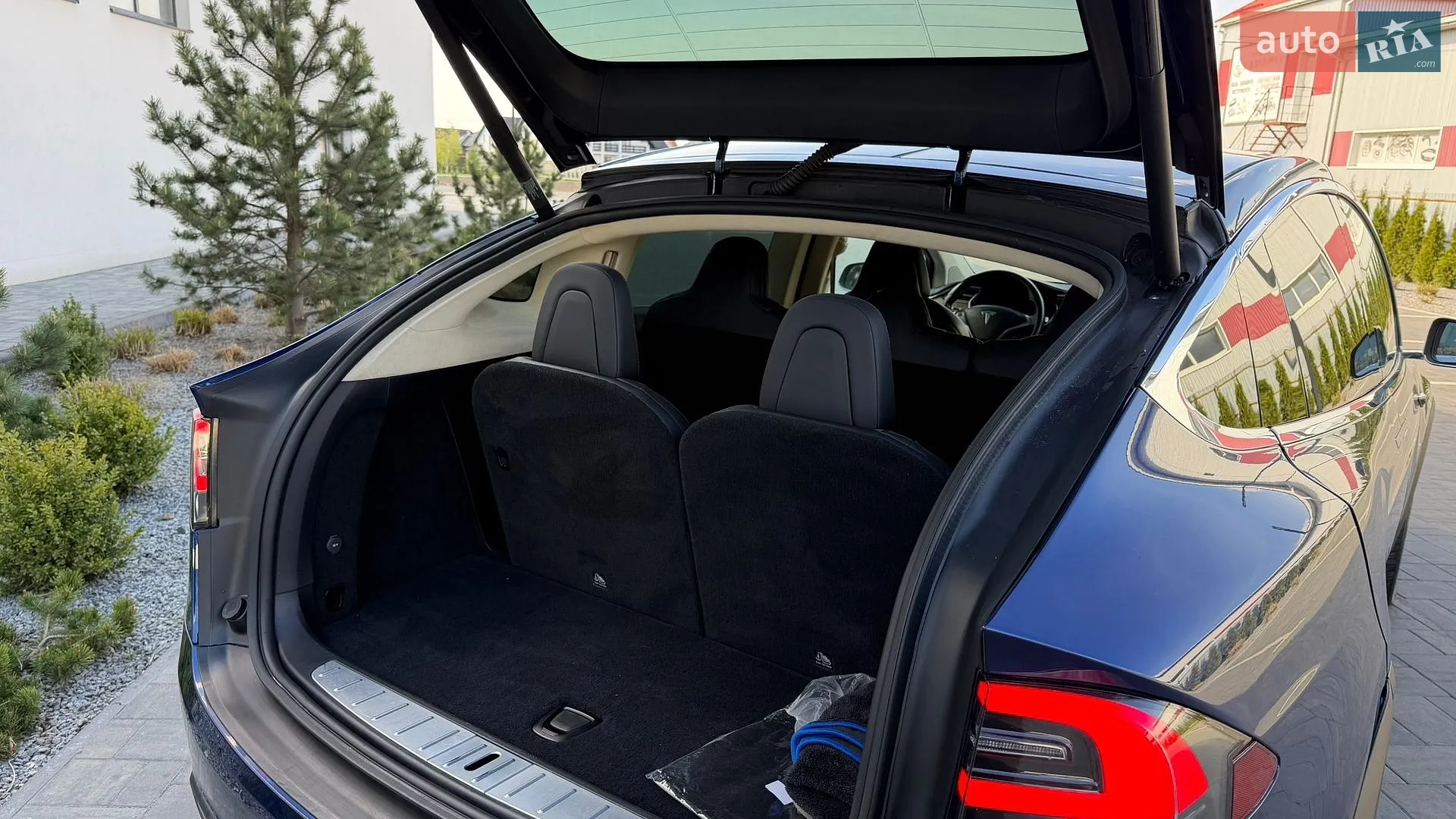 2017 Tesla Model X - мініатюра 46