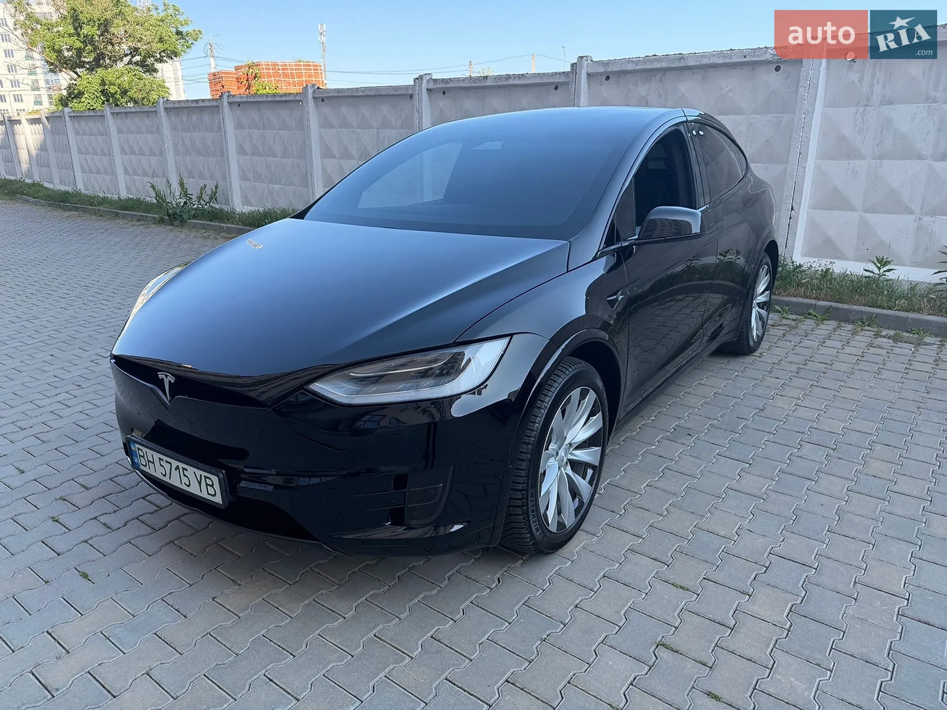 2020 Tesla Model X - фото 1
