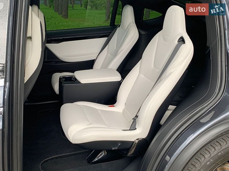 Позашляховик / Кросовер Tesla Model X 2018 в Києві фото 8 Позашляховик / Кросовер Tesla Model X 2018 в Києві