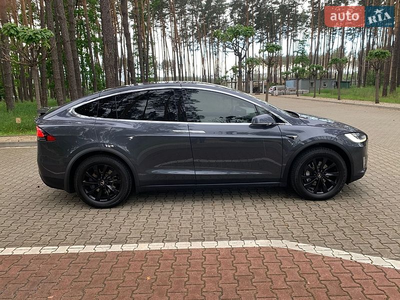 Позашляховик / Кросовер Tesla Model X 2018 в Києві фото 11 Позашляховик / Кросовер Tesla Model X 2018 в Києві