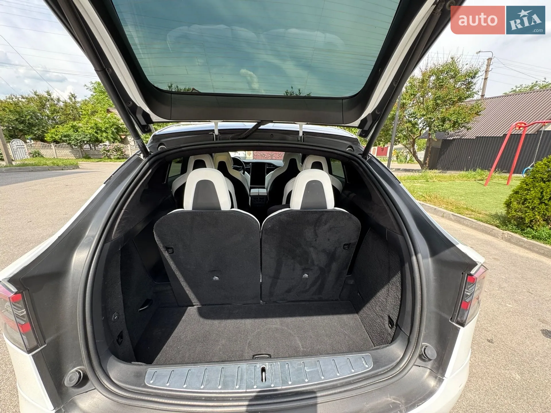 2018 Tesla Model X - мініатюра 16