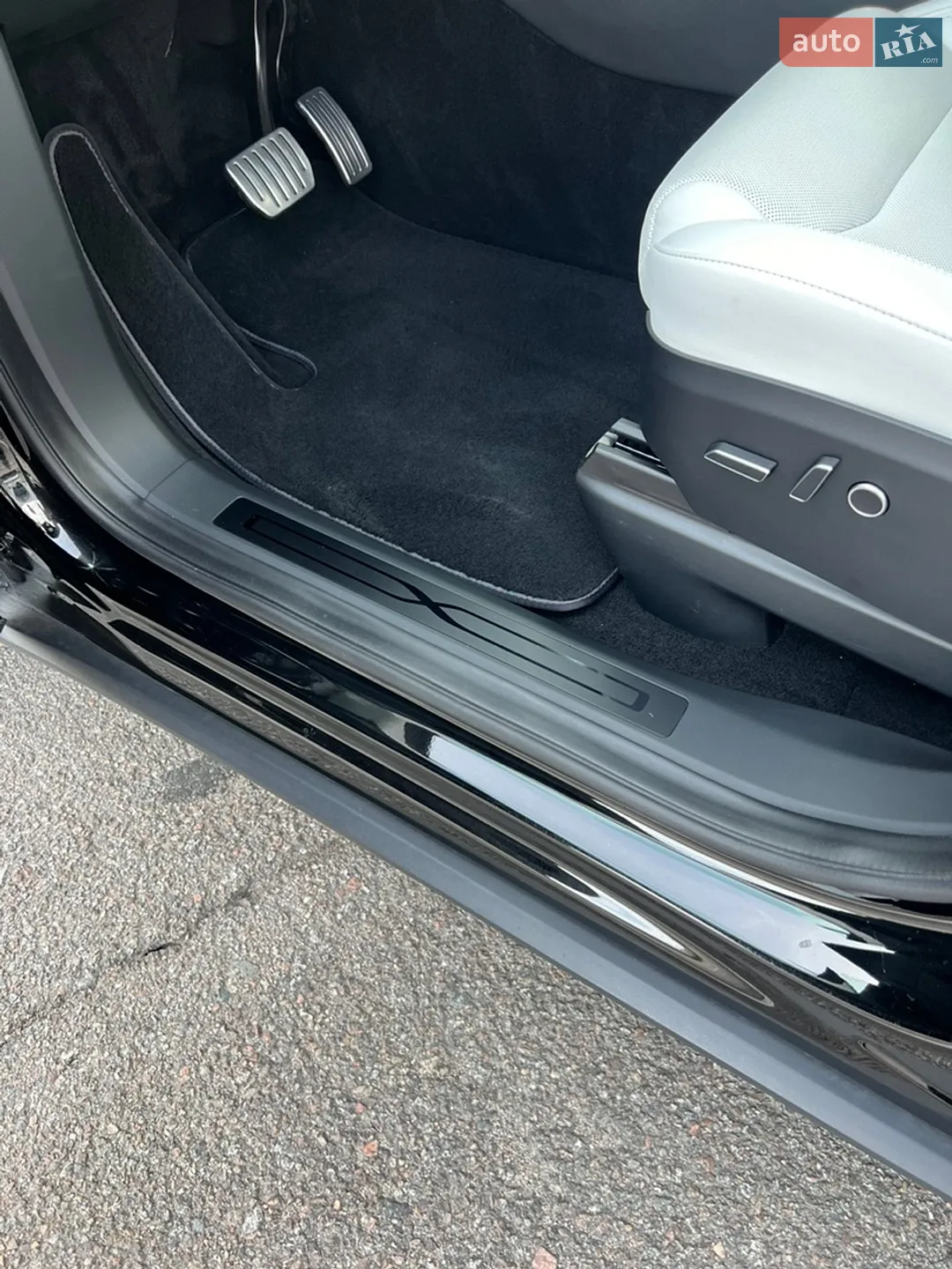 2022 Tesla Model X - мініатюра 22
