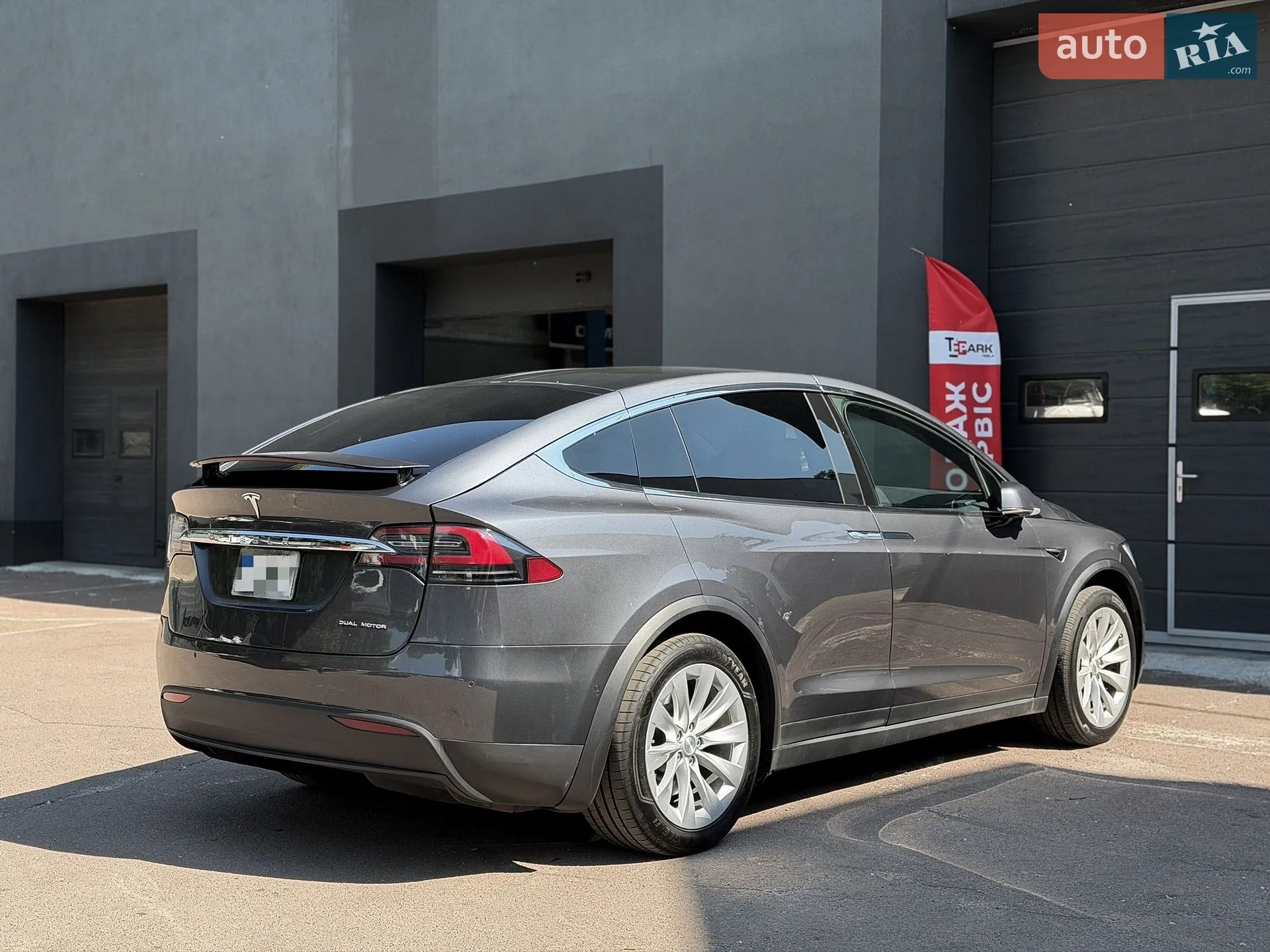 2020 Tesla Model X - мініатюра 9