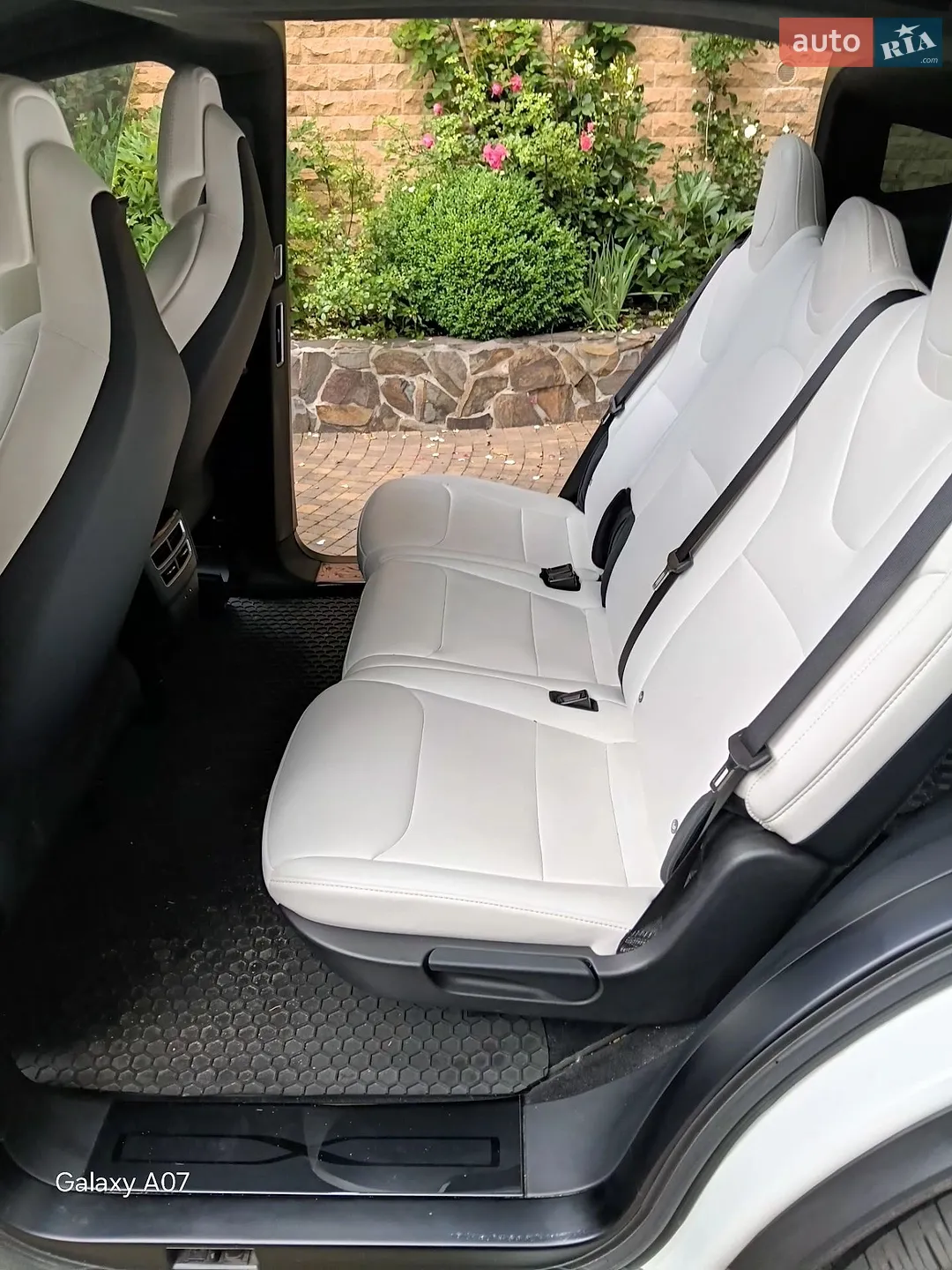 2017 Tesla Model X - мініатюра 10