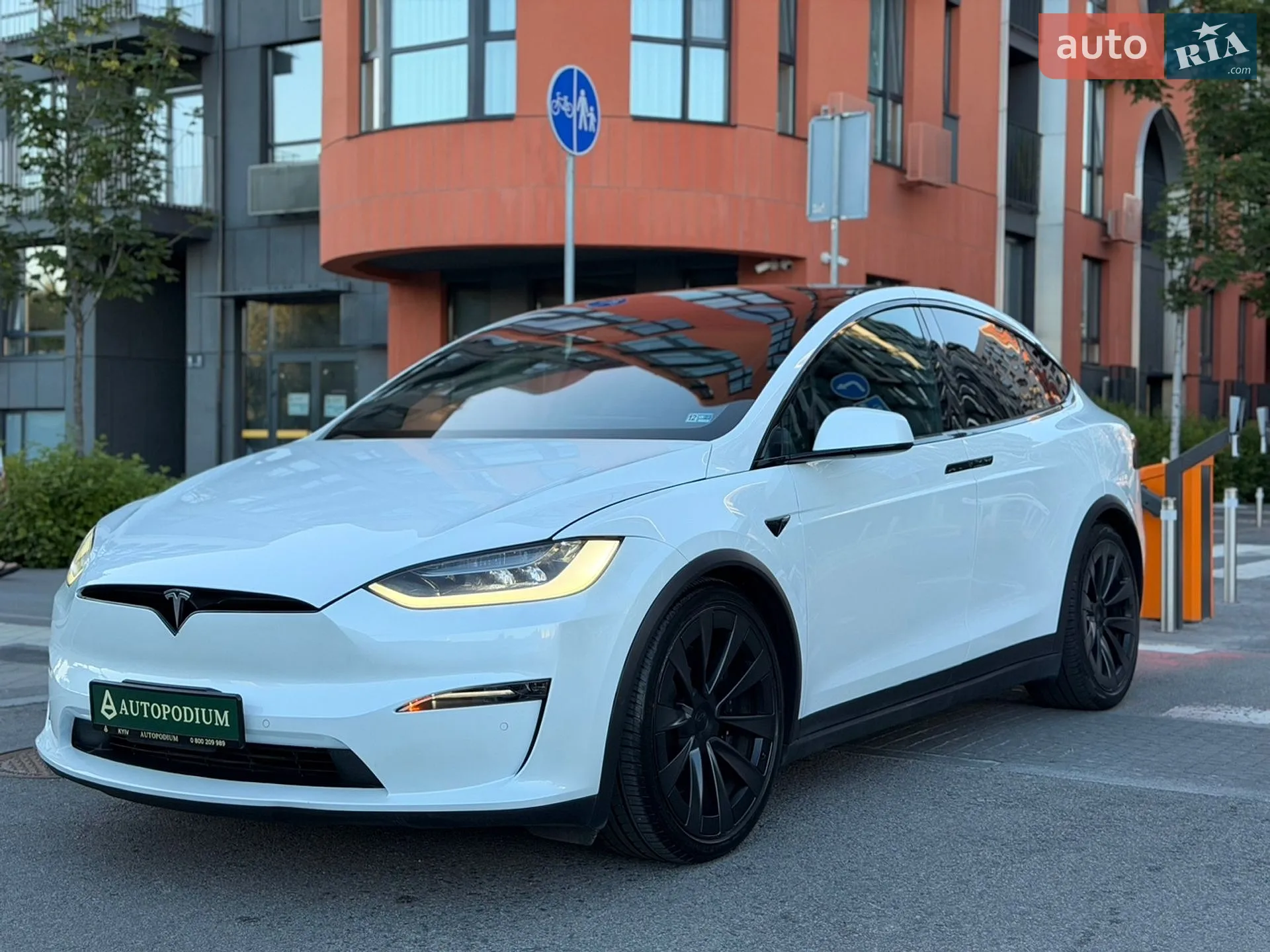 2022 Tesla Model X - мініатюра 6
