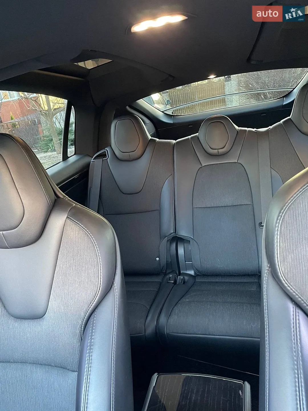 2018 Tesla Model X - мініатюра 16