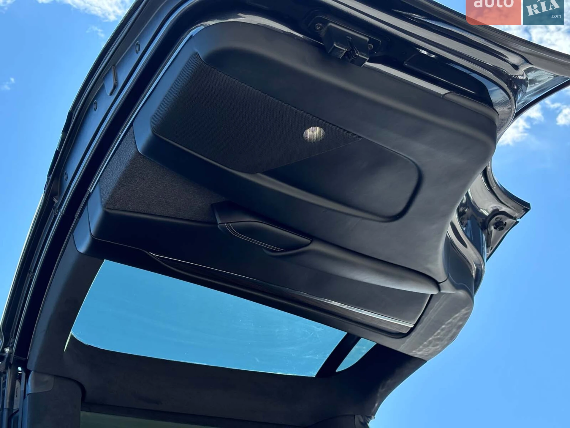 2023 Tesla Model X - мініатюра 32