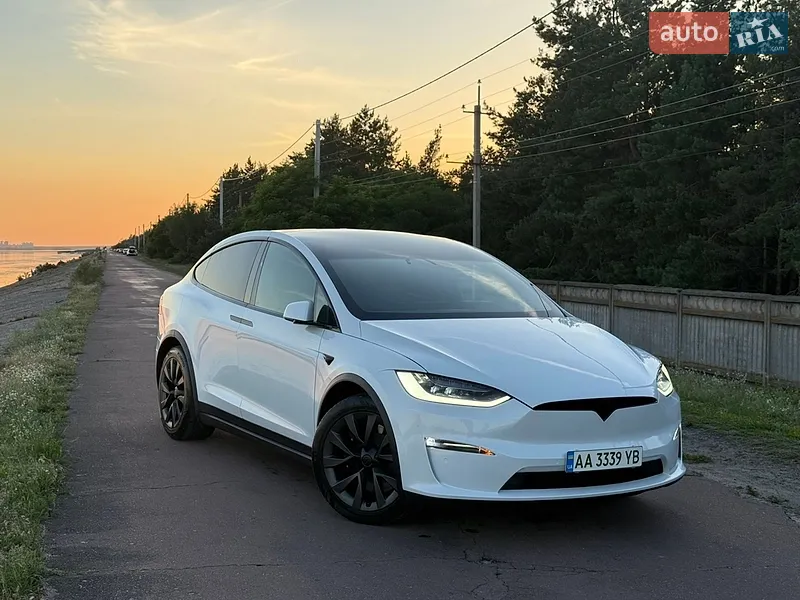 Tesla Model X