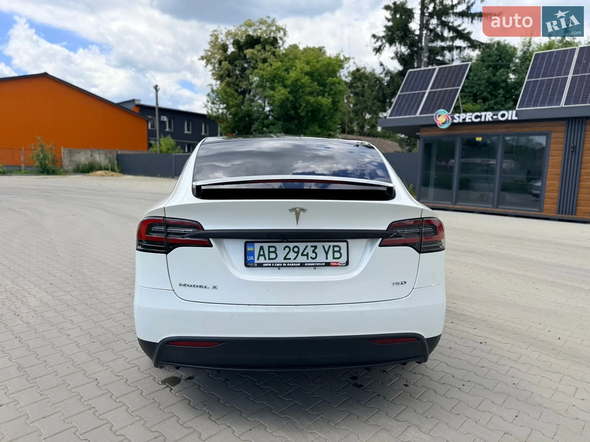 Tesla Model X 2017 VIN 5YJXCAE22HF068612 фото оголошення 9 з 22