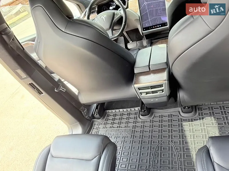 Tesla Model X 2018 VIN 5YJXCBE23JF102486 фото оголошення 15 з 55