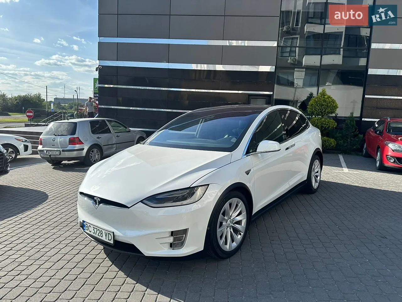 2017 Tesla Model X - мініатюра 59