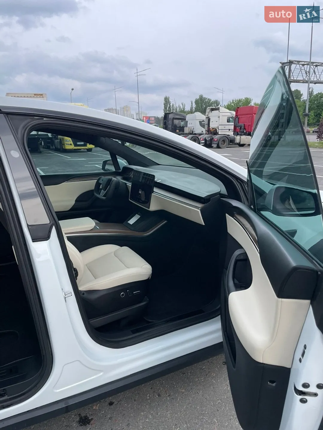 2021 Tesla Model X - мініатюра 10