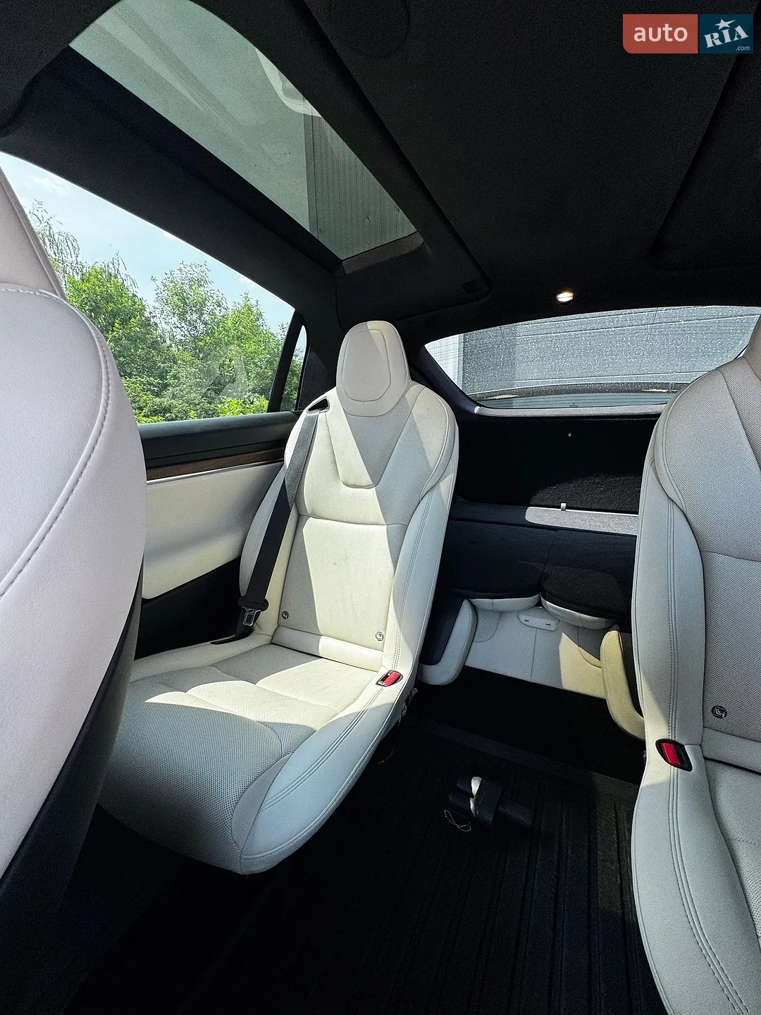 2022 Tesla Model X - мініатюра 16