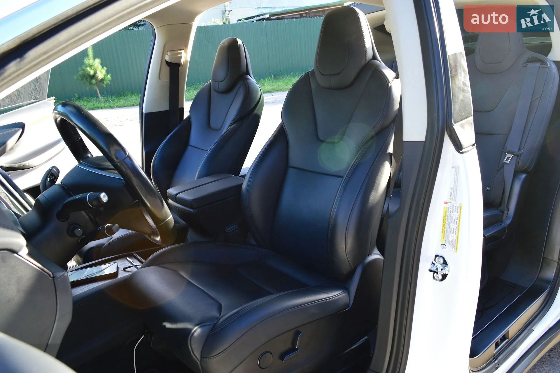 2017 Tesla Model X - мініатюра 19
