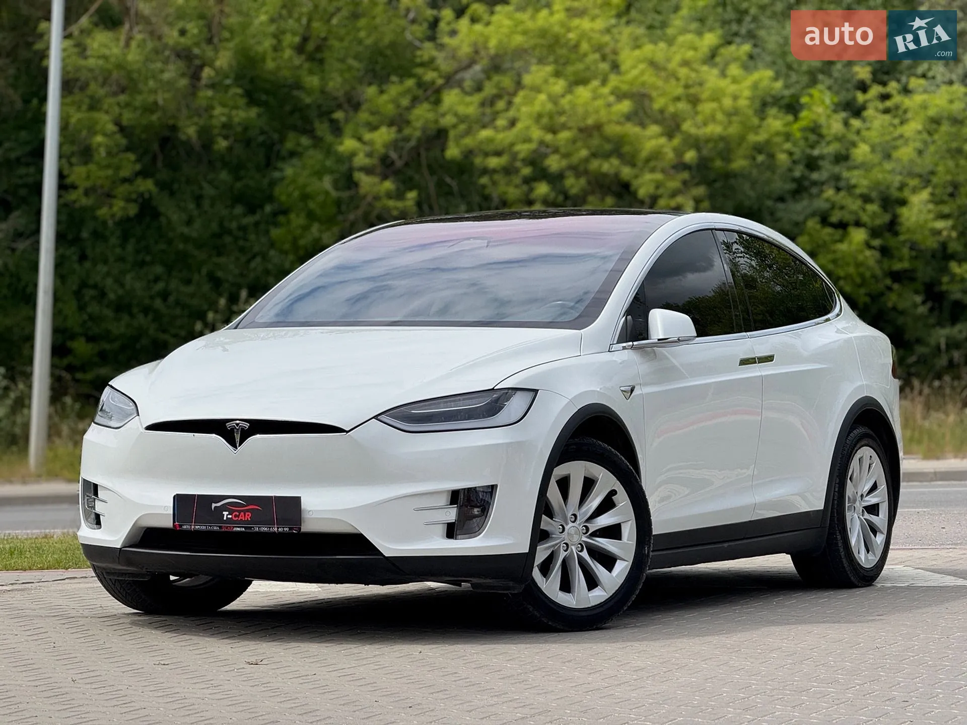 2020 Tesla Model X - мініатюра 3