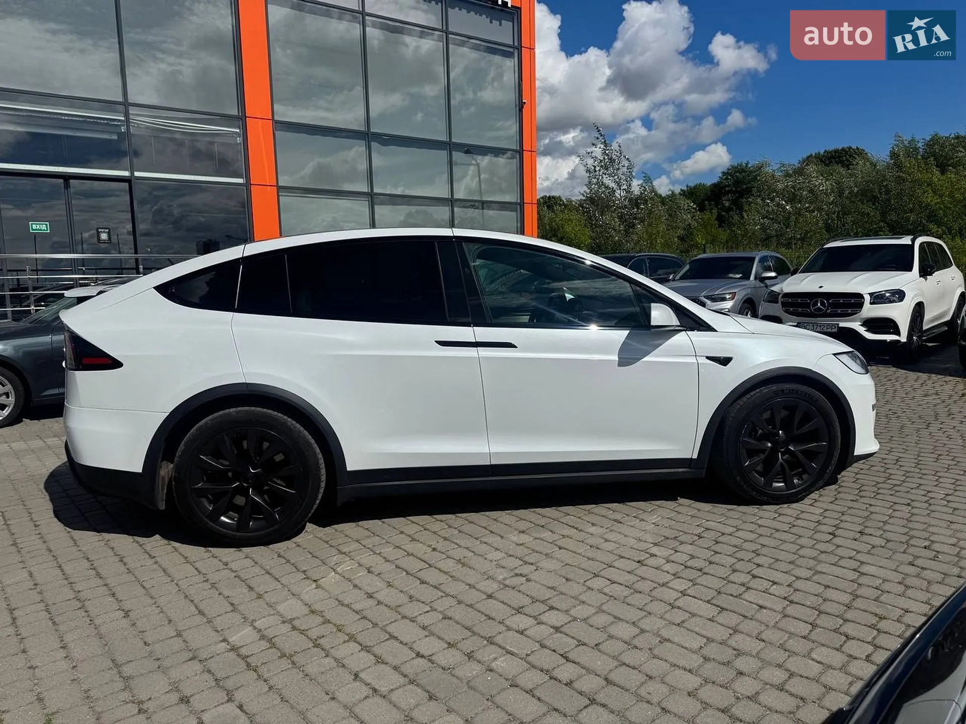 2022 Tesla Model X - мініатюра 8