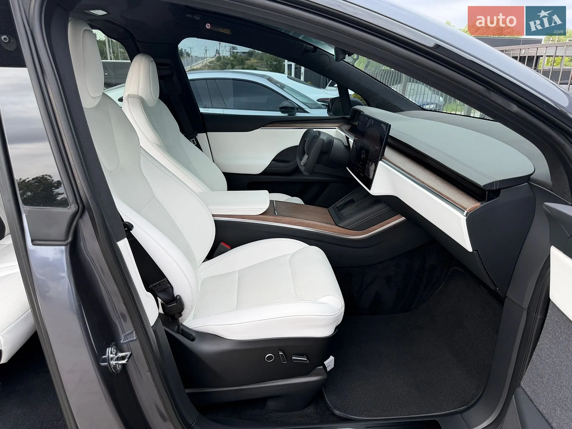 2022 Tesla Model X - мініатюра 15