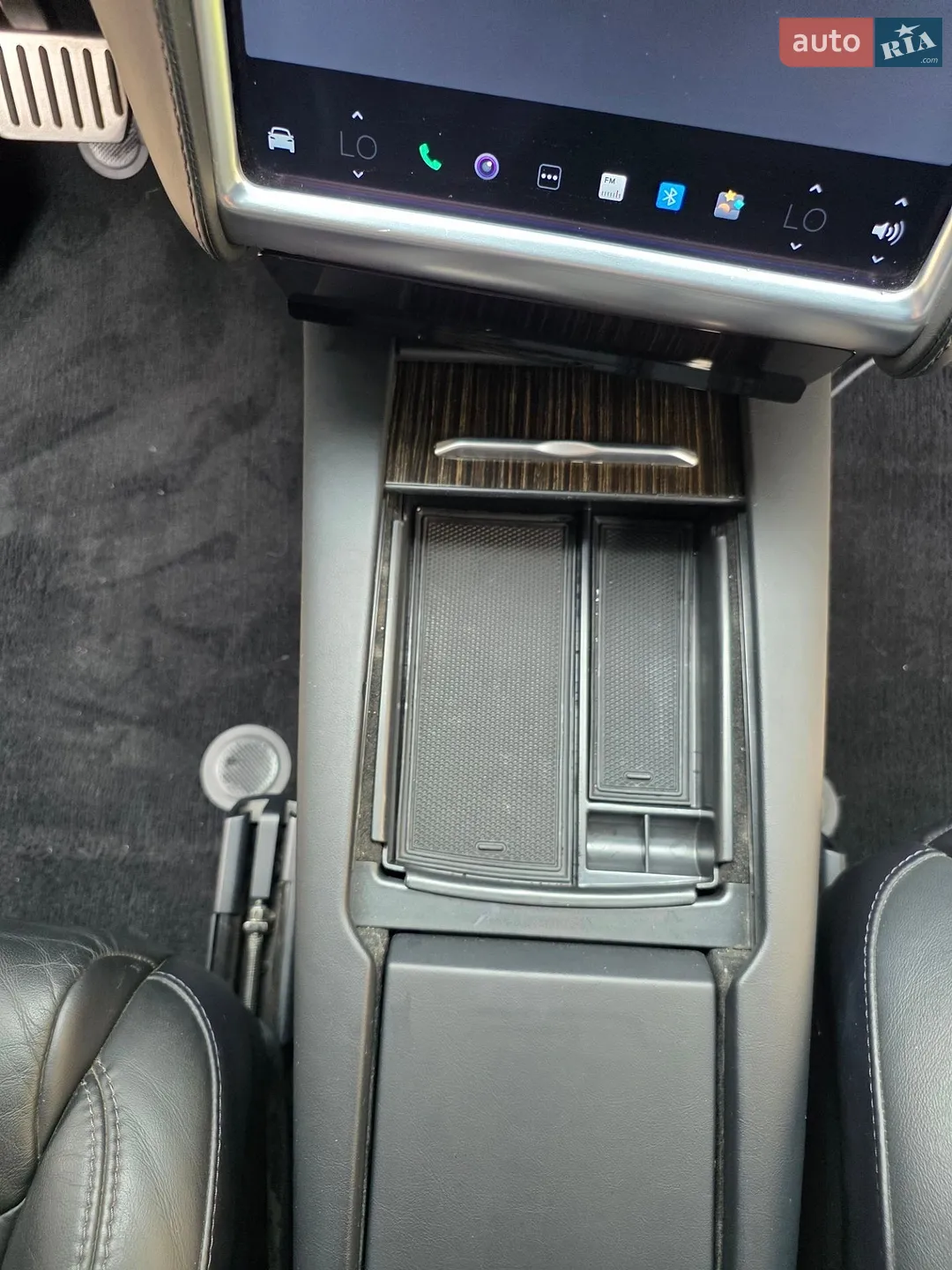 2017 Tesla Model X - мініатюра 38