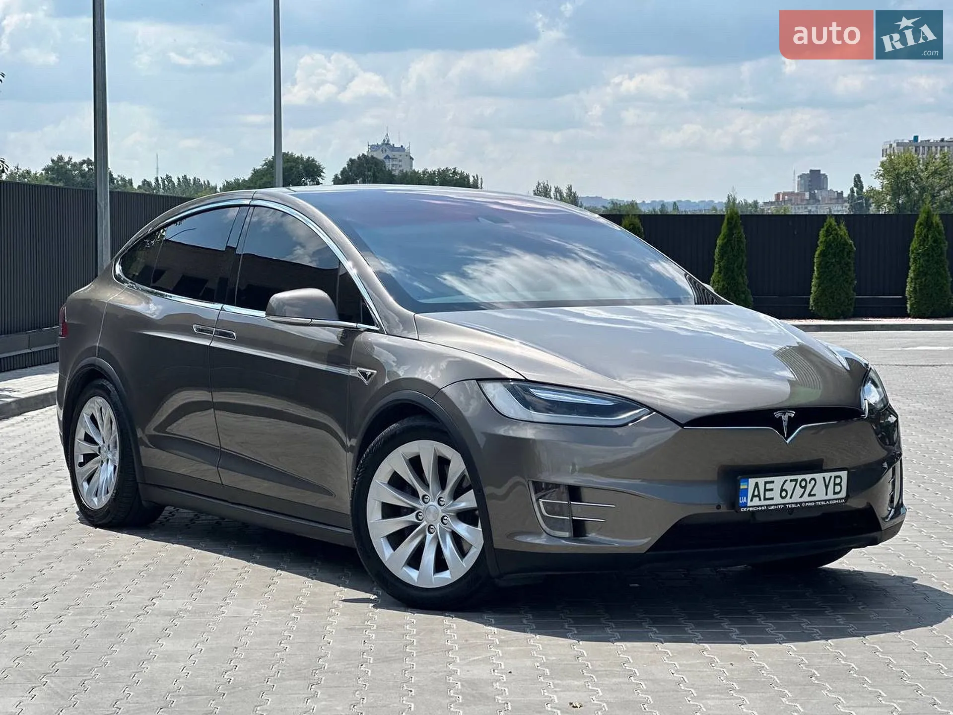 2016 Tesla Model X - мініатюра 3