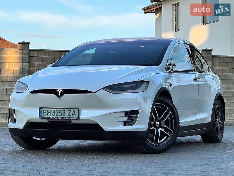 Внедорожник / Кроссовер Tesla Model X 2018 в Одессе