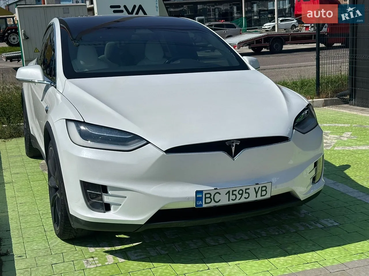 2017 Tesla Model X - мініатюра 24