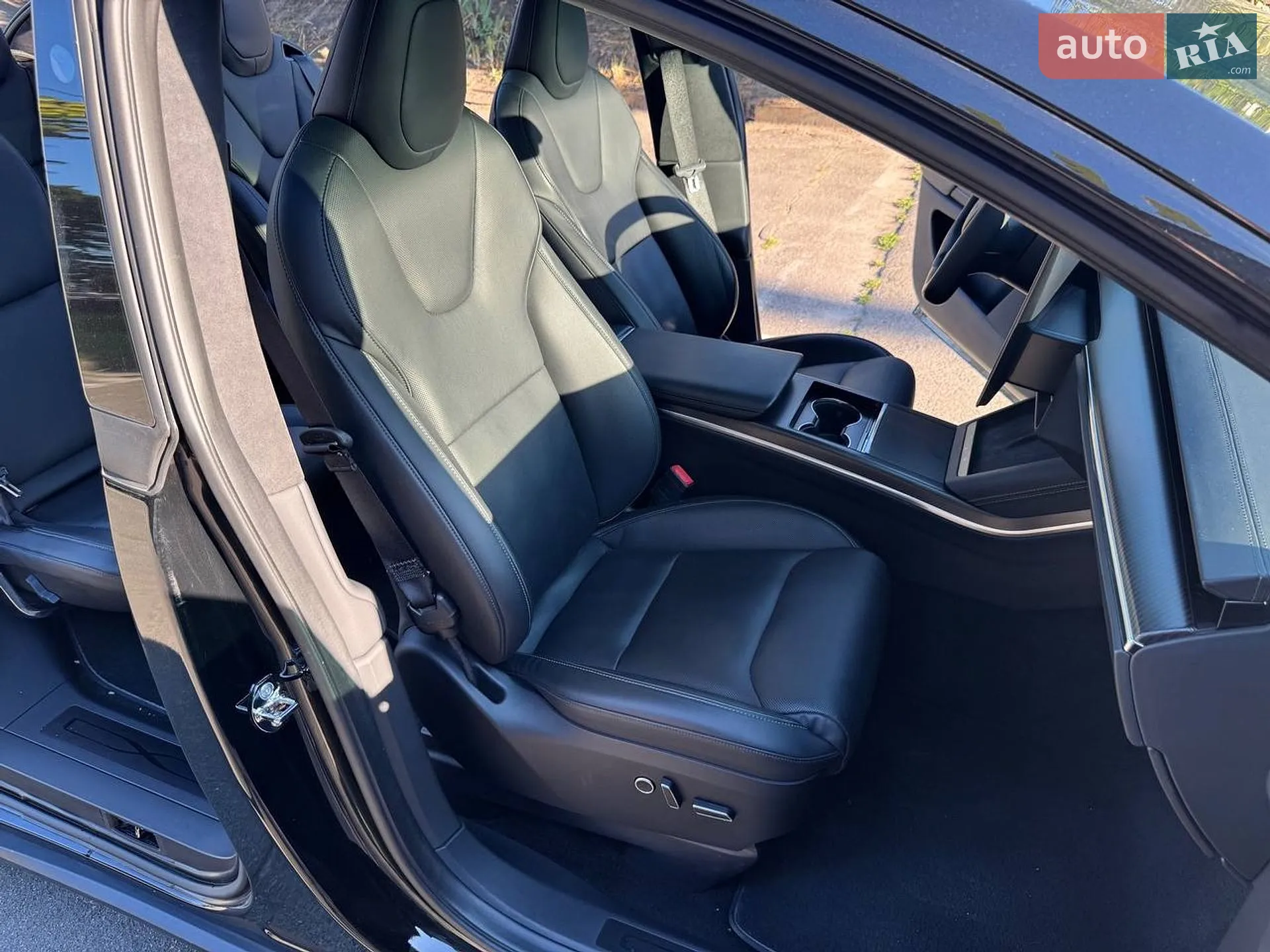 2022 Tesla Model X - мініатюра 17