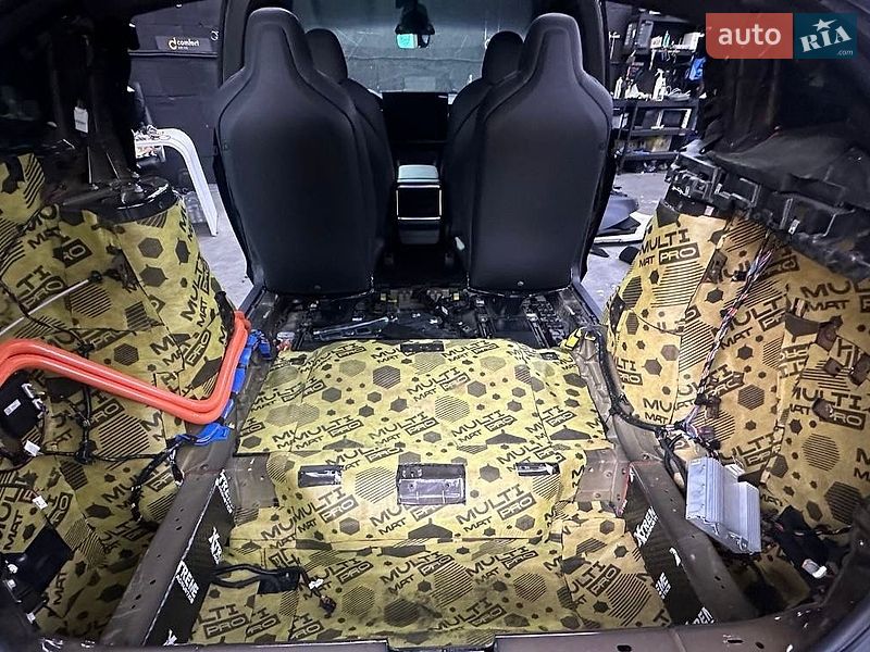 Внедорожник / Кроссовер Tesla Model X 2022 в Киеве