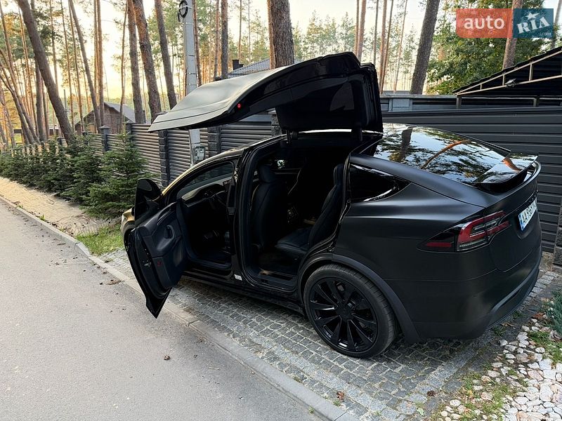 Внедорожник / Кроссовер Tesla Model X 2022 в Киеве