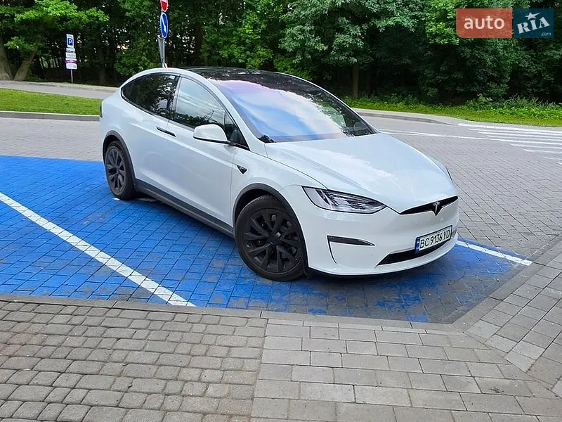 Tesla Model X