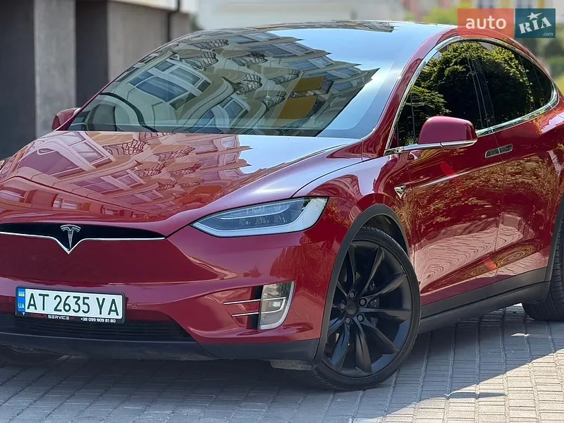 Tesla Model X 2019