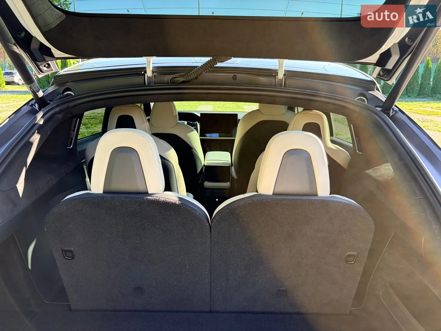 2023 Tesla Model X - мініатюра 8