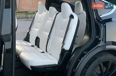 Внедорожник / Кроссовер Tesla Model X 2017 в Сквире