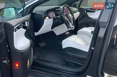 Внедорожник / Кроссовер Tesla Model X 2017 в Сквире