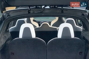 Внедорожник / Кроссовер Tesla Model X 2017 в Сквире