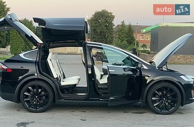 Внедорожник / Кроссовер Tesla Model X 2017 в Сквире