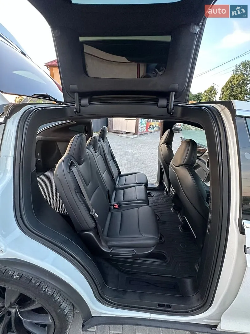 2020 Tesla Model X - мініатюра 18