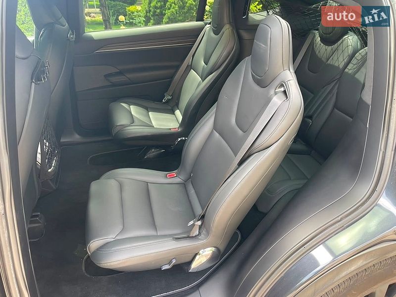 Позашляховик / Кросовер Tesla Model X 2024 в Дніпрі фото 14 Позашляховик / Кросовер Tesla Model X 2024 в Дніпрі