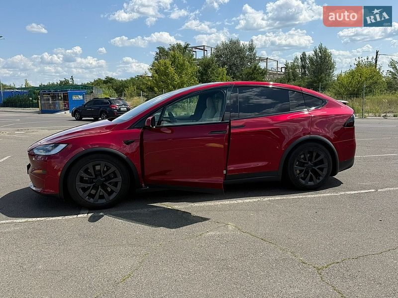 Внедорожник / Кроссовер Tesla Model X 2024 в Киеве