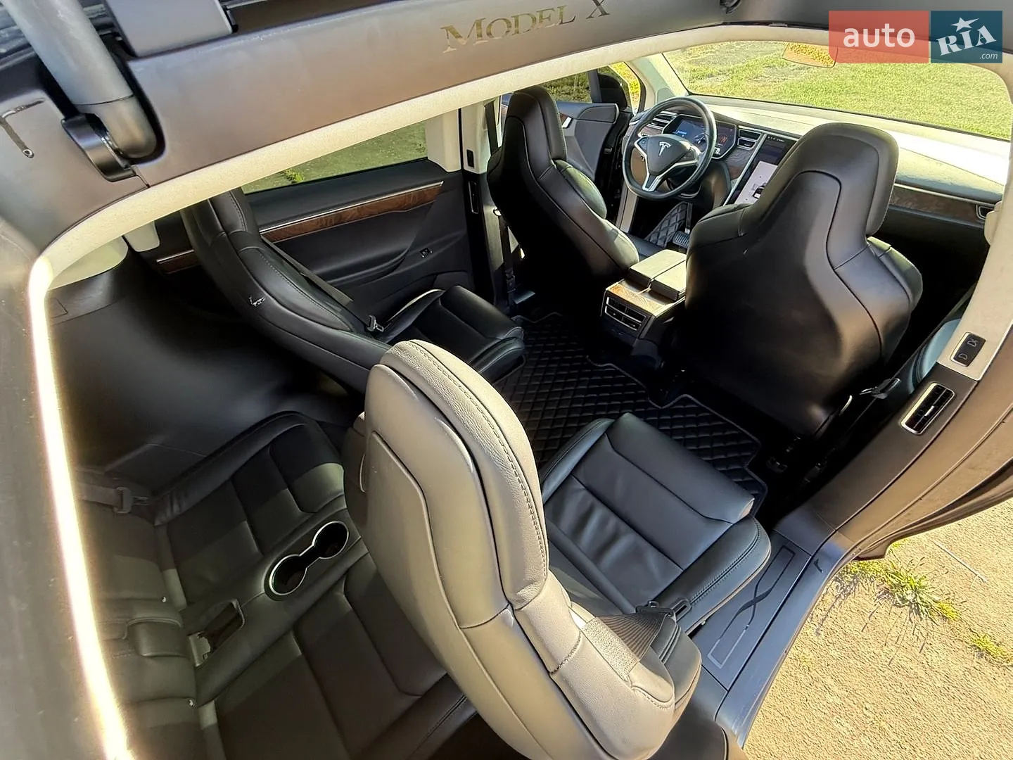 2017 Tesla Model X - мініатюра 29