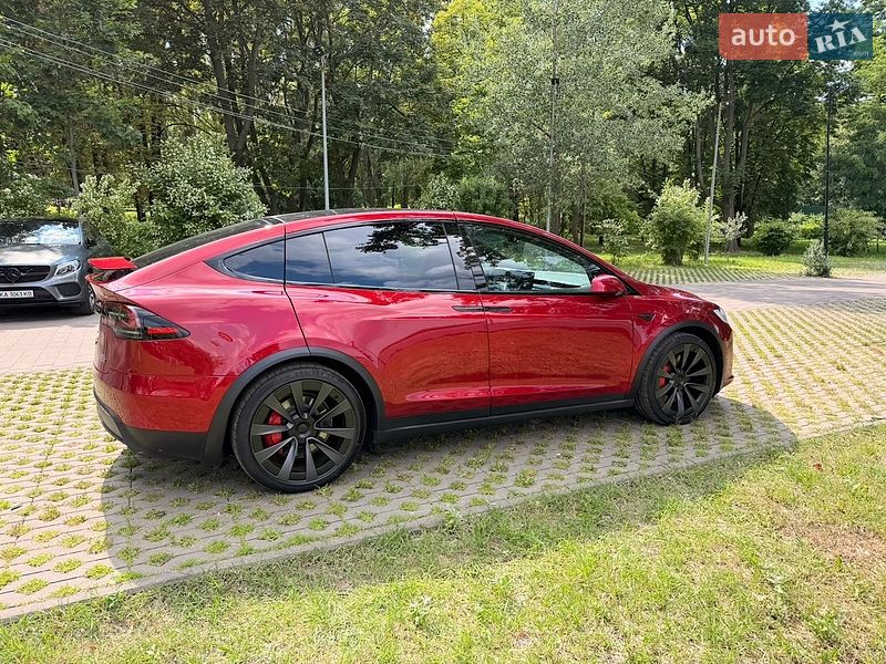 Позашляховик / Кросовер Tesla Model X 2024 в Києві