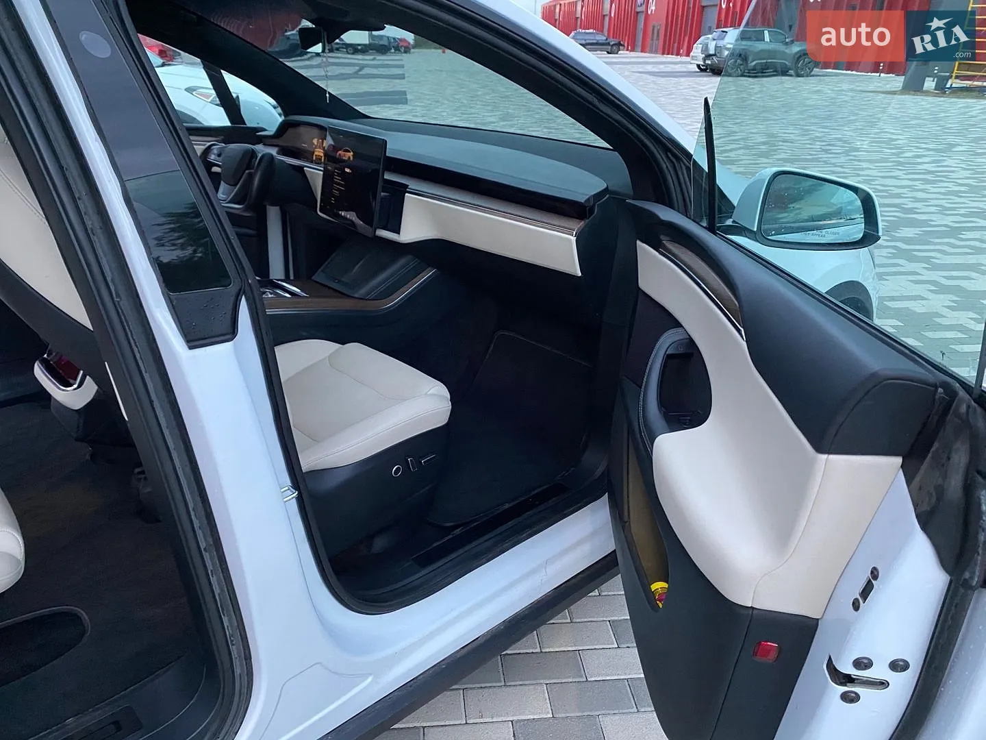 2022 Tesla Model X - мініатюра 26