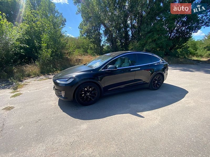 Позашляховик / Кросовер Tesla Model X 2018 в Черкасах