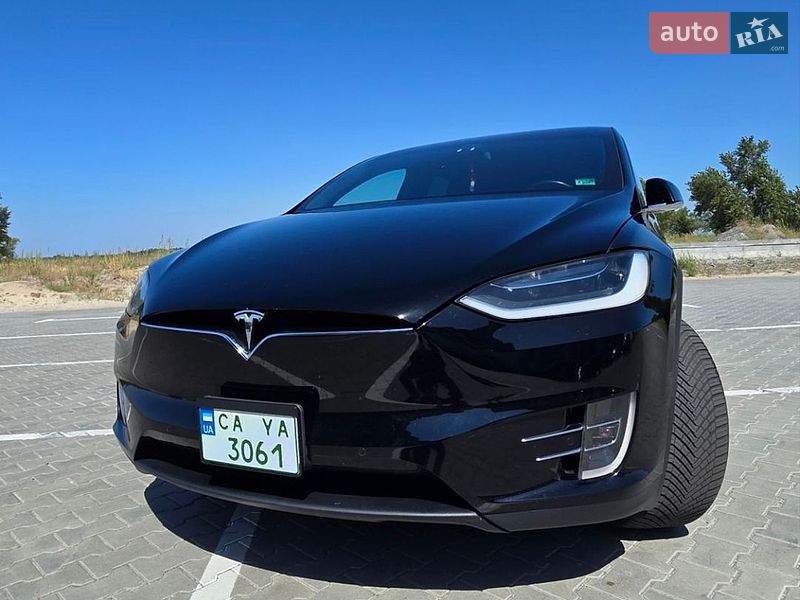 Позашляховик / Кросовер Tesla Model X 2018 в Черкасах