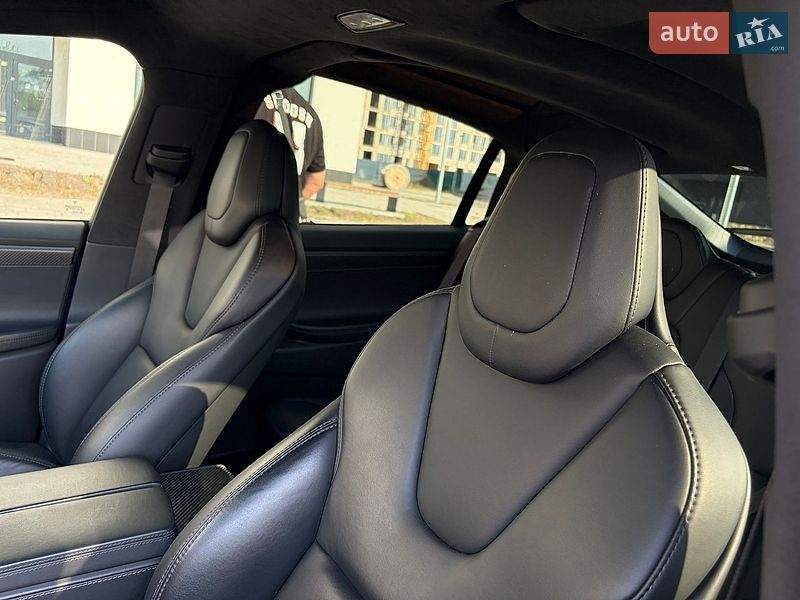 Внедорожник / Кроссовер Tesla Model X 2019 в Киеве