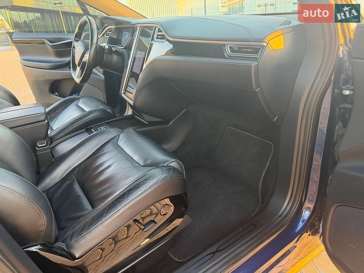 2016 Tesla Model X - мініатюра 18
