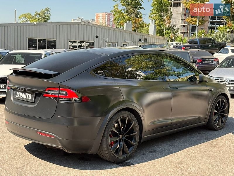 Позашляховик / Кросовер Tesla Model X 2018 в Харкові