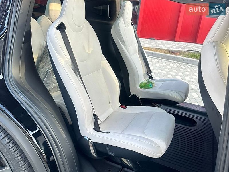 Внедорожник / Кроссовер Tesla Model X 2023 в Львове