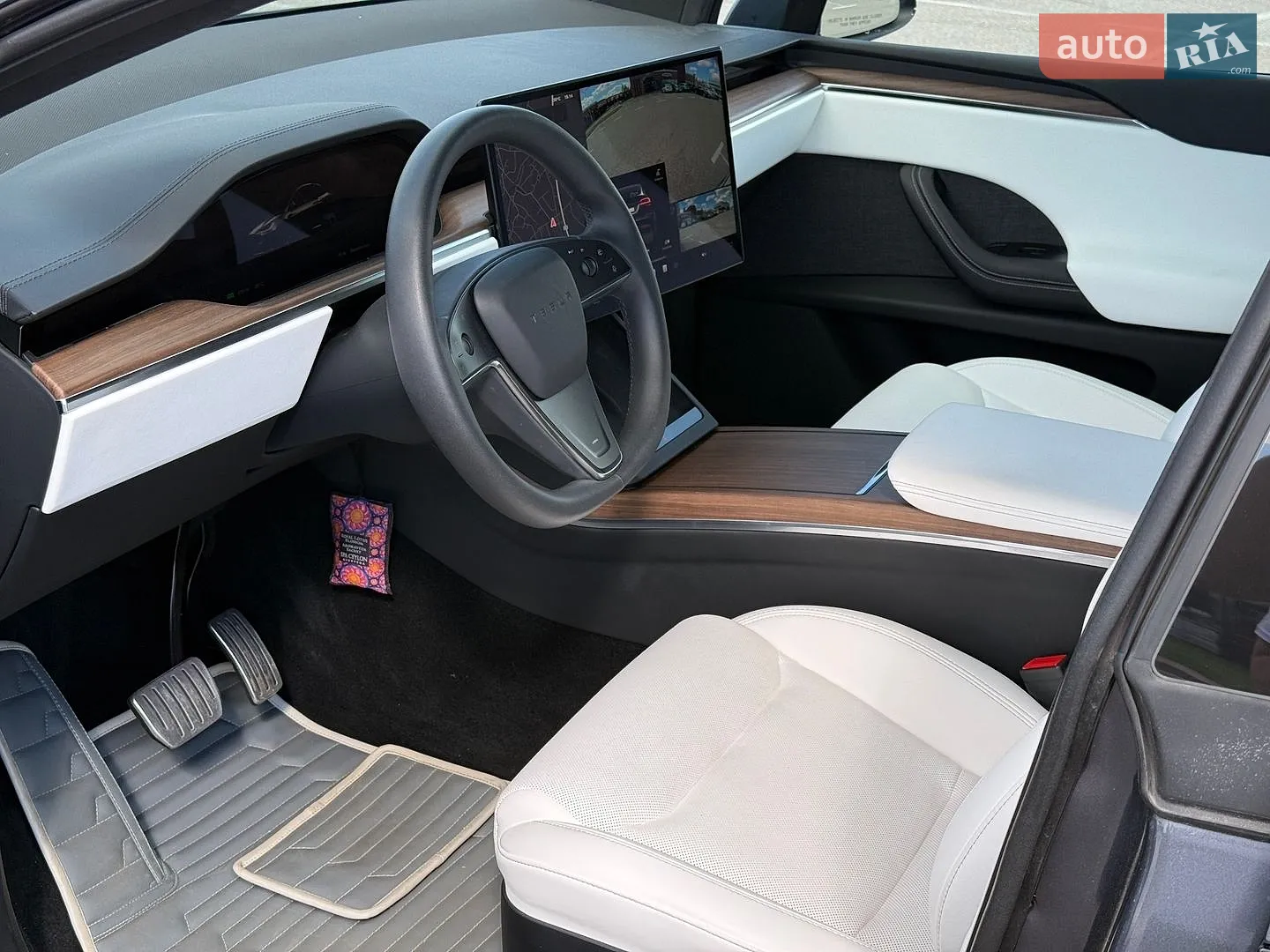 2023 Tesla Model X - мініатюра 16